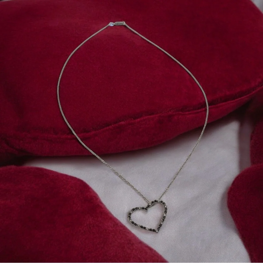 18k White Gold Diamond Heart Pendant Necklace, Milan Italy 750 Gold, 18” Chain - Picture 11 of 14